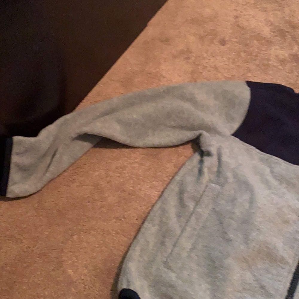NEW Nautica
Boys 8 Full Zip Fleece (EUC) - Picture 3 of 6